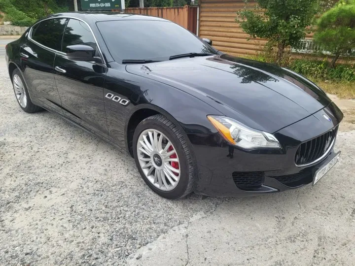 Maserati Quattroporte