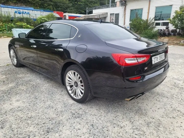 Maserati Quattroporte