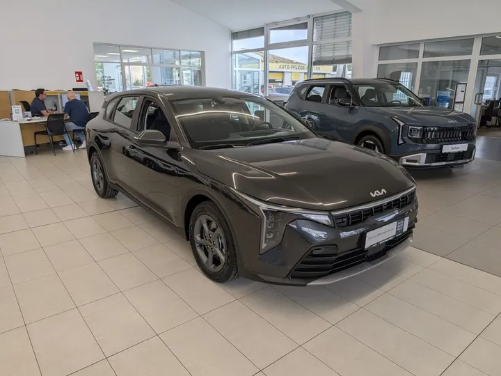 Kia K4
