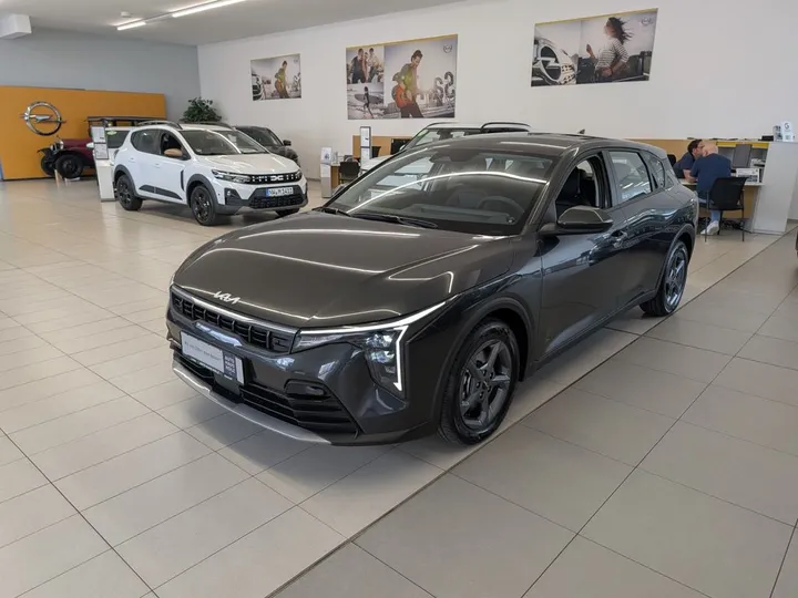 Kia K4