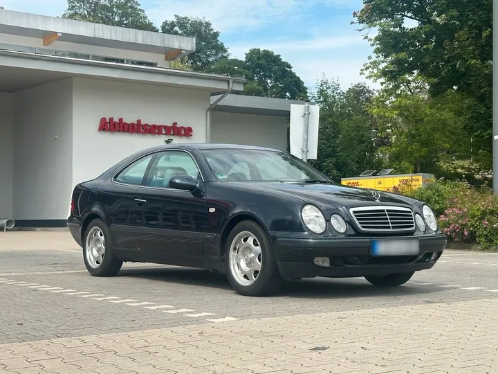 Mercedes-Benz CLK 200