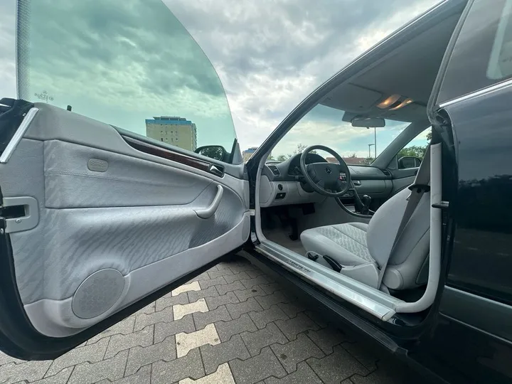 Mercedes-Benz CLK 200