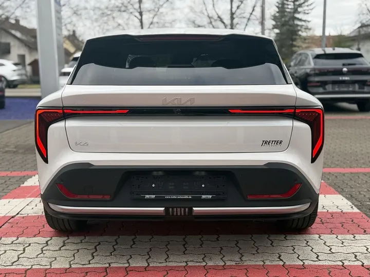 Kia K4