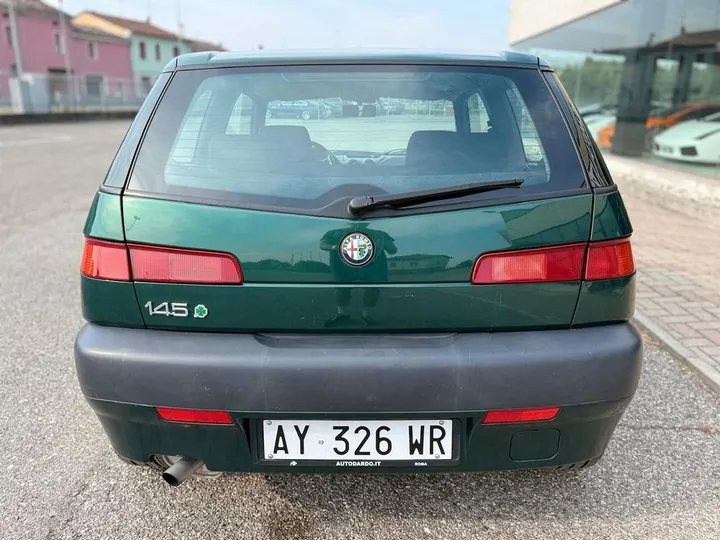 Alfa Romeo 145