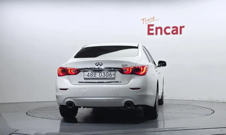 Infiniti Q50