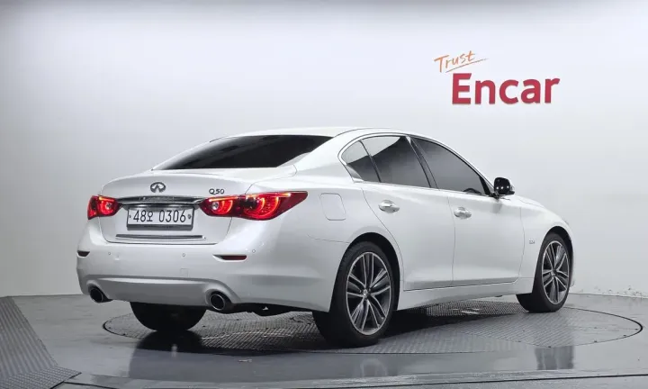 Infiniti Q50