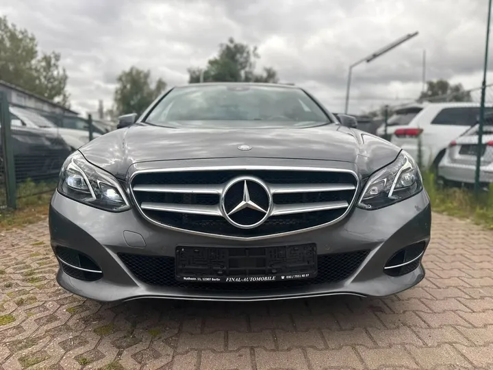 Mercedes-Benz E 220