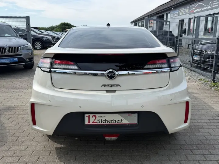 Opel Ampera