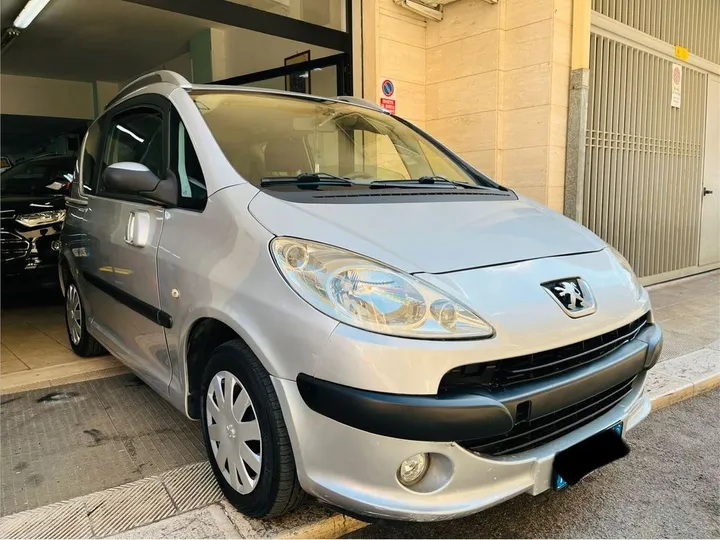 Peugeot 1007