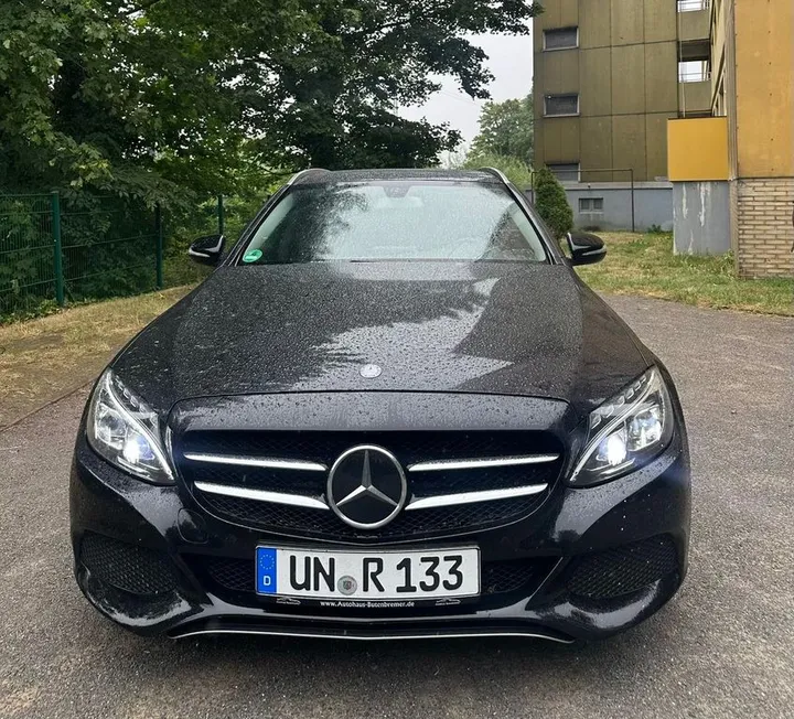 Mercedes-Benz 220