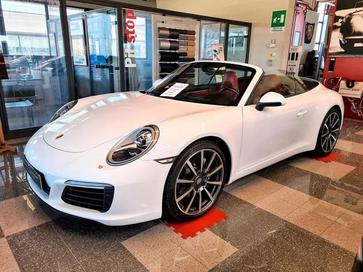 Porsche 911