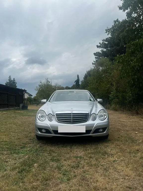 Mercedes-Benz E 200