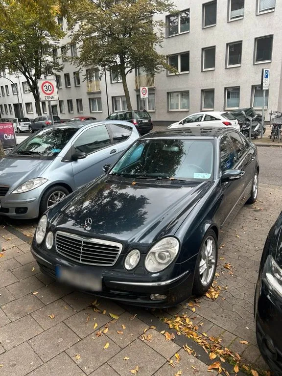 Mercedes-Benz E 200