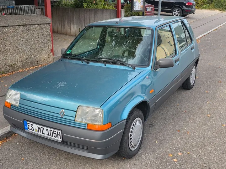 Renault R 5