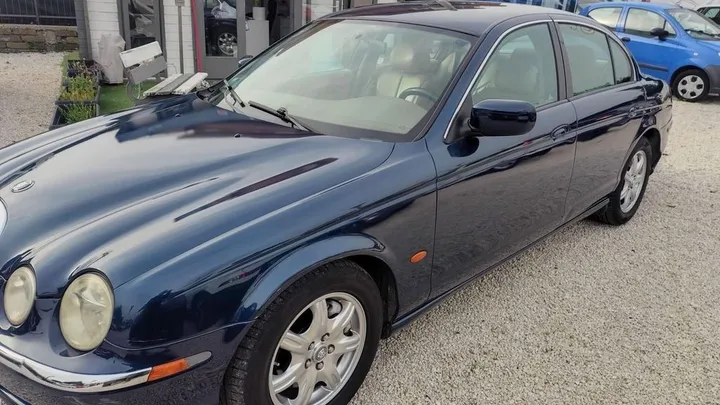 Jaguar S-Type