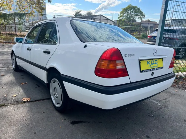 Mercedes-Benz C 180
