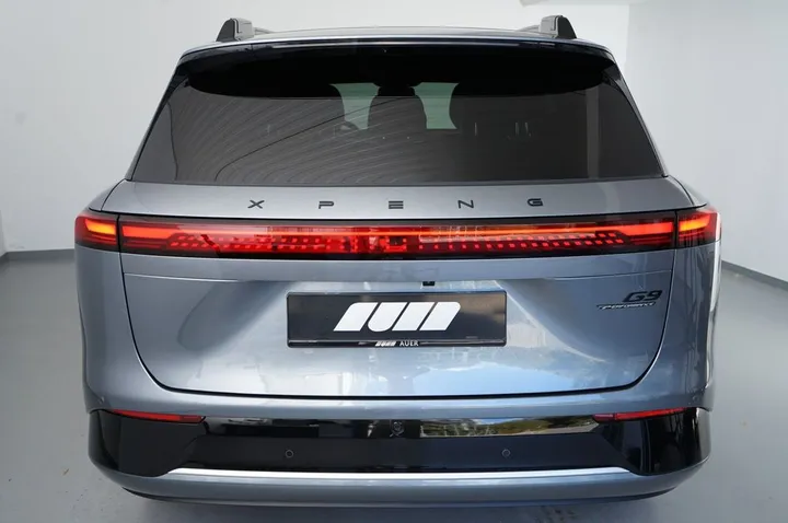 XPENG G9