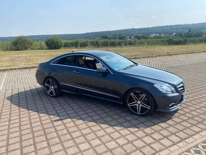 Mercedes-Benz E 500