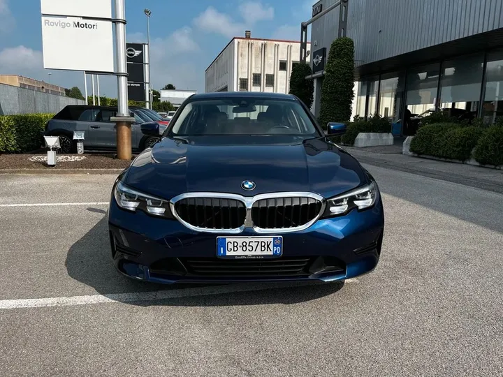 BMW 320