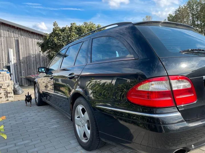 Mercedes-Benz E 270