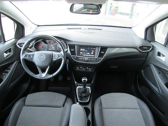 Opel Crossland (X)