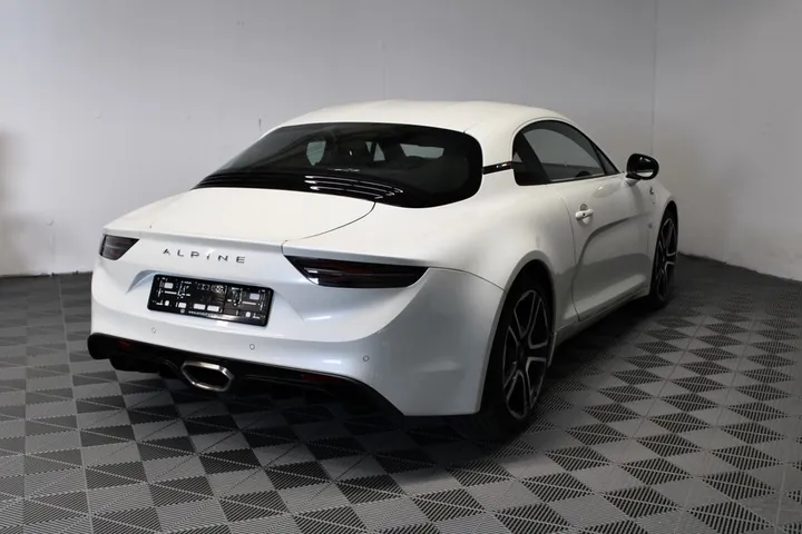 Alpine A110