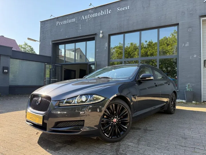 Jaguar XF