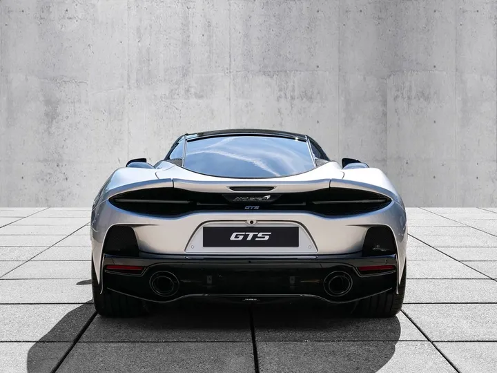 McLaren GTS