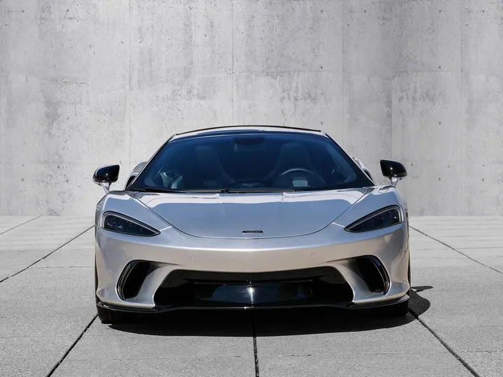 McLaren GTS