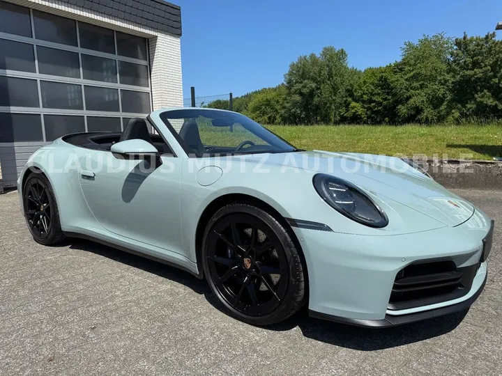 Porsche 992
