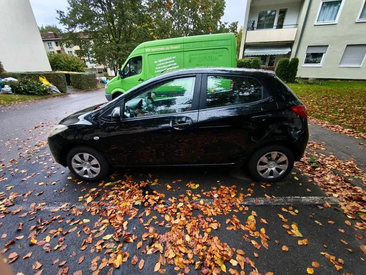 Mazda 2