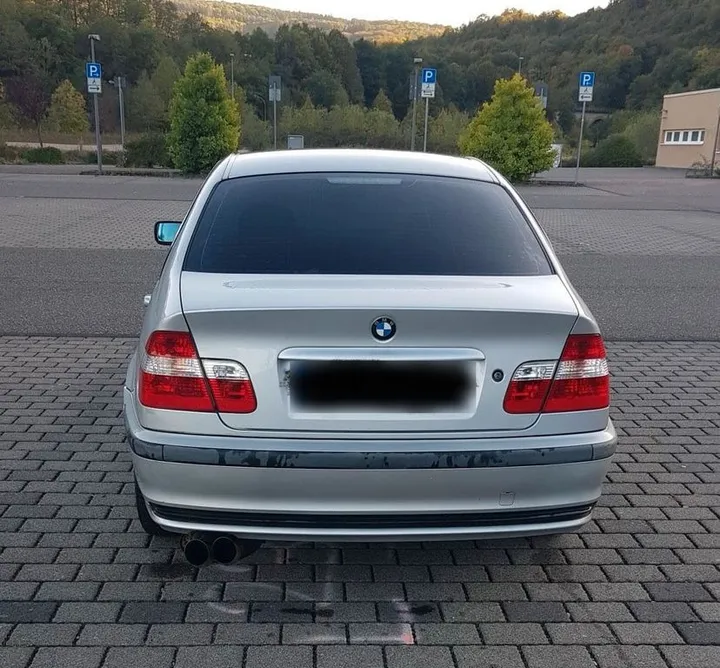 BMW 320