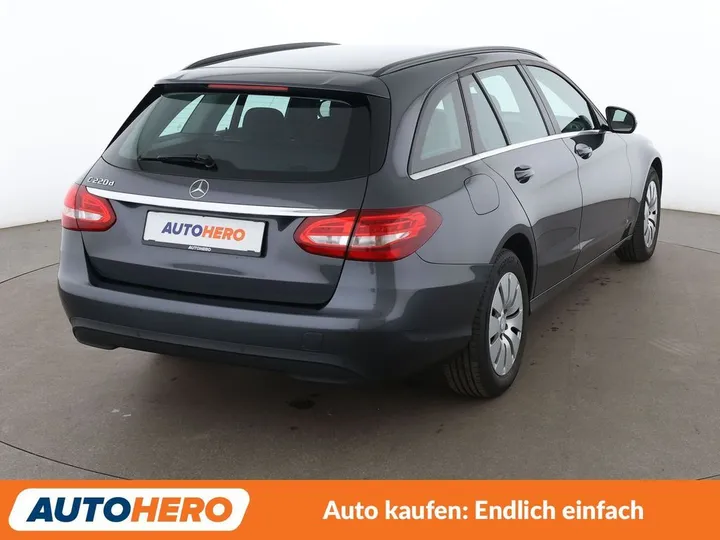 Mercedes-Benz C 220