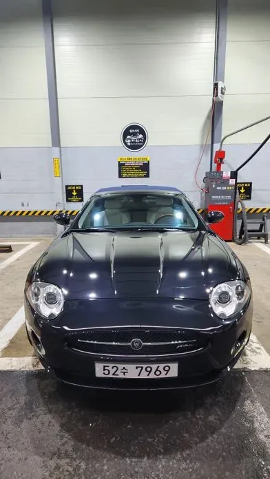 Jaguar XK8
