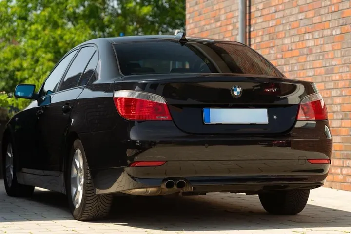 BMW 525