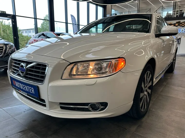 Volvo S80