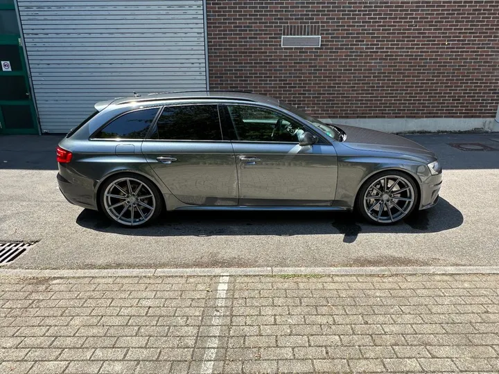 Audi RS4