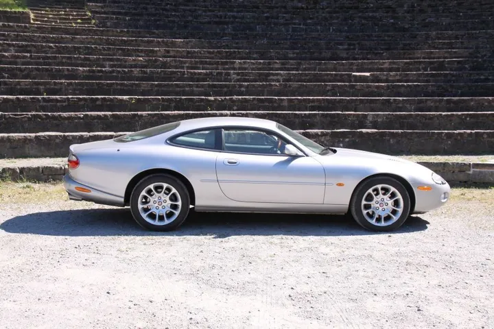 Jaguar XKR