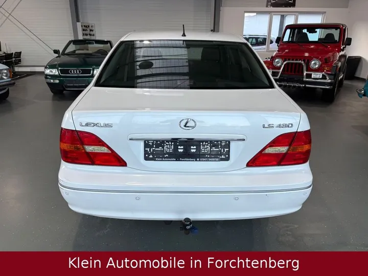 Lexus LS 430