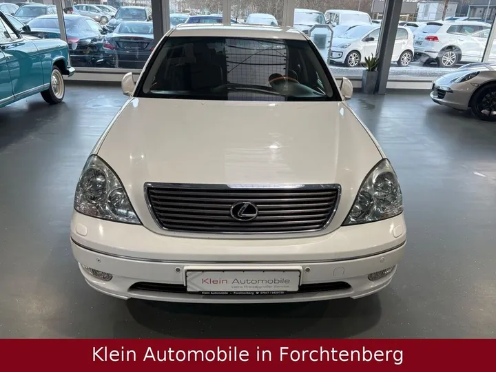 Lexus LS 430