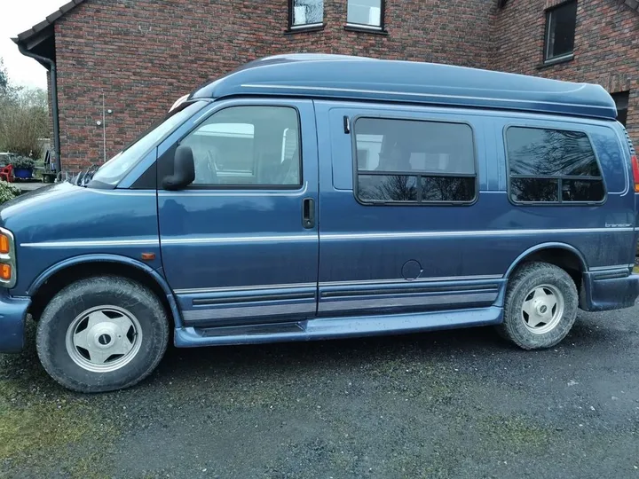 Chevrolet Chevy Van