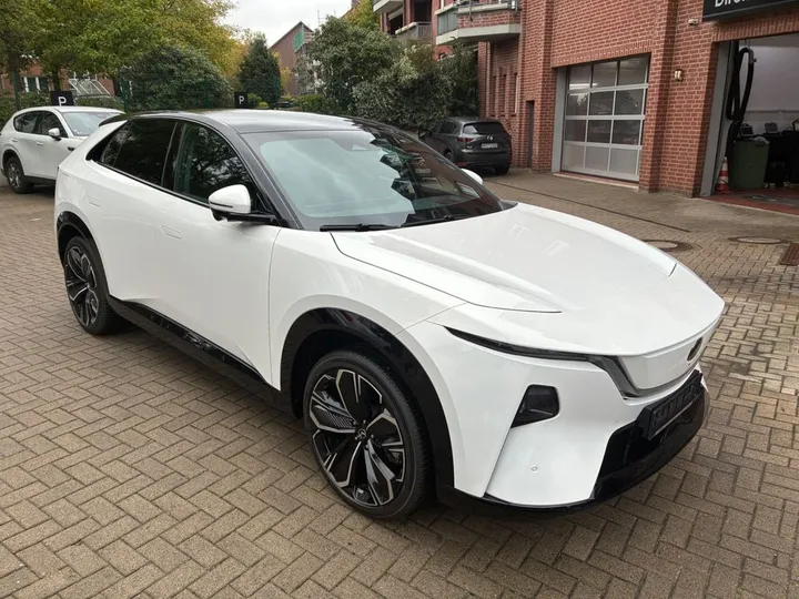 Mazda CX-6e