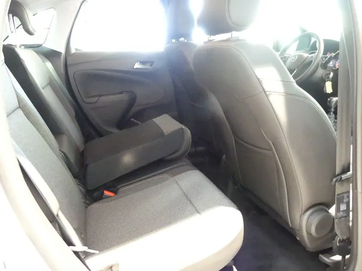 Opel Crossland (X)