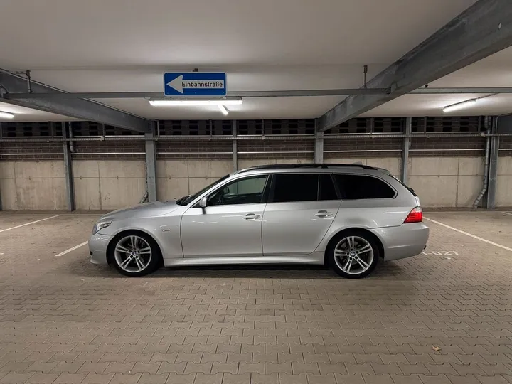 BMW 335
