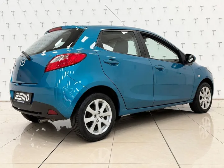Mazda 2