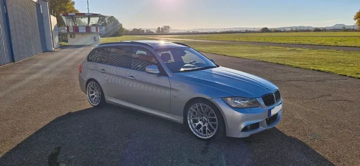 BMW 335