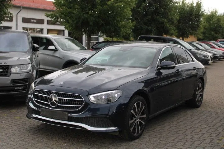 Mercedes-Benz E 300