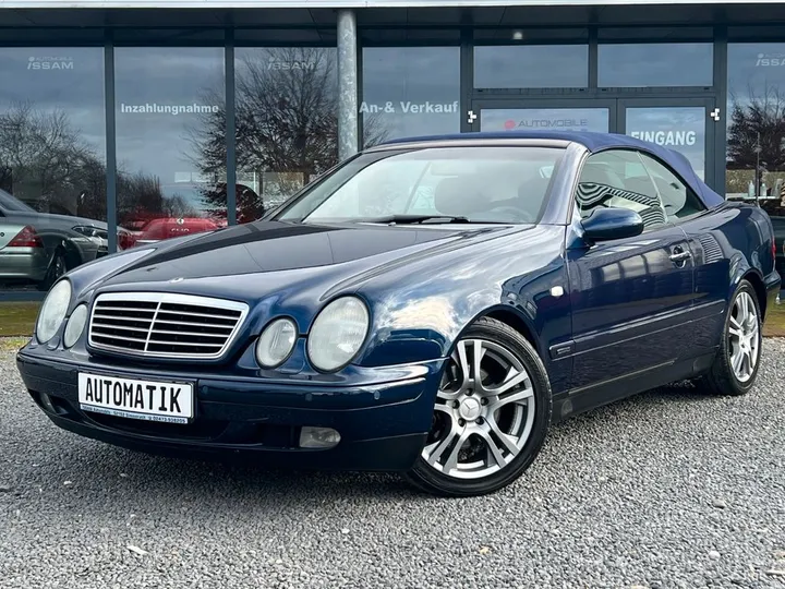 Mercedes-Benz CLK 320