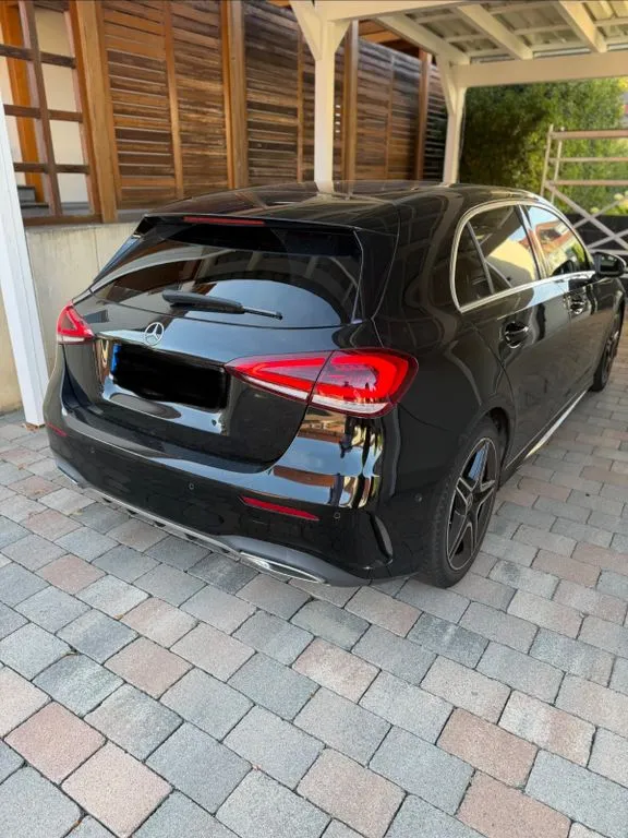 Mercedes-Benz A 180
