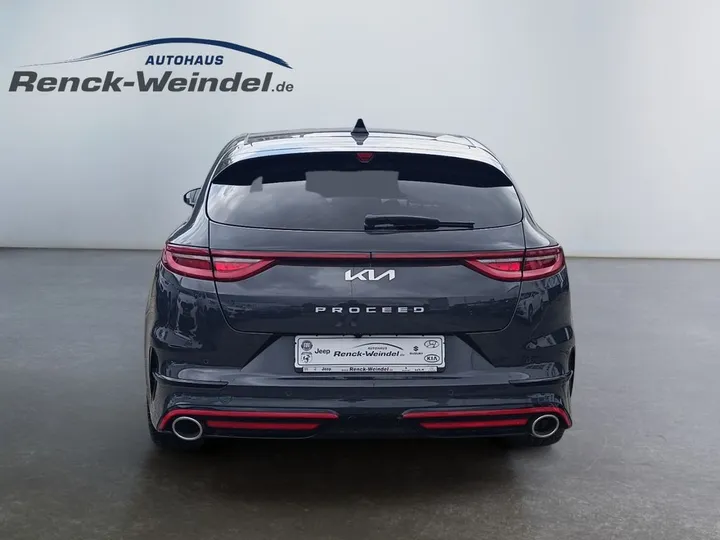Kia pro cee'd / ProCeed